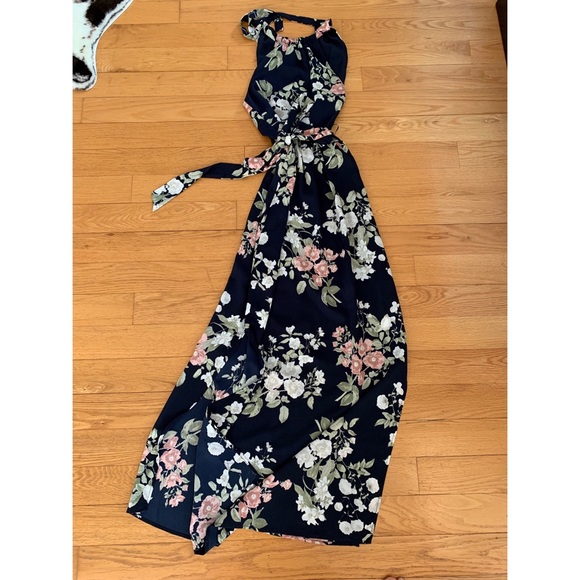 *SOLD FB* navy floral high neck maxi dress - Picture 1 of 7